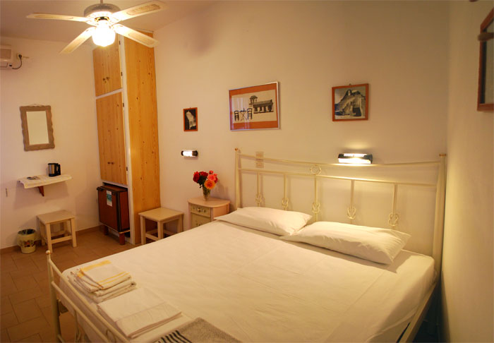 The rooms A/V Melodic Tranquility in Apollonia (Pano Petali)