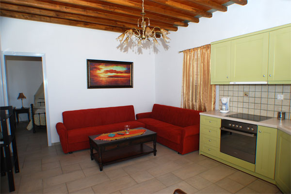 The apartments Poulati in Artemonas