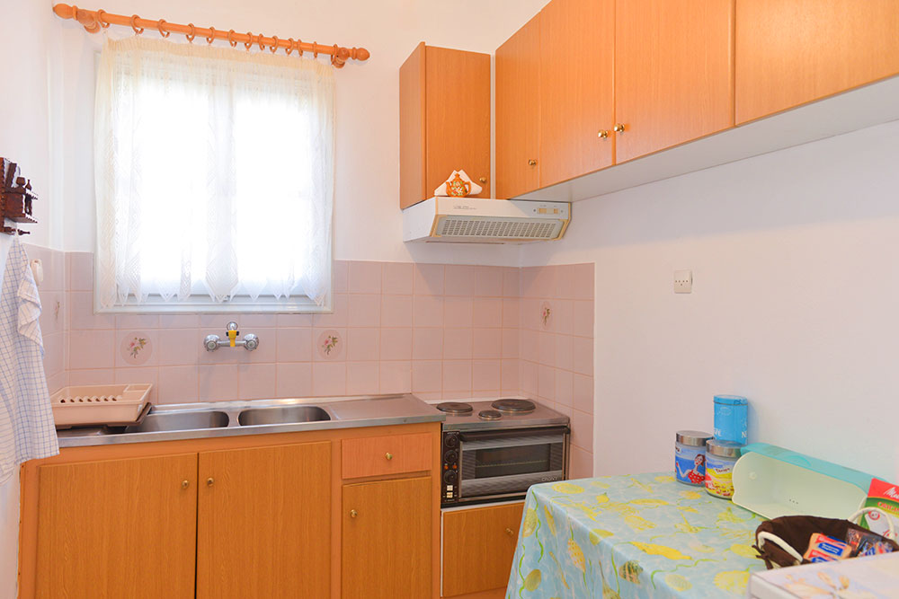 Litsa rooms in Agia Marina of Kamares
