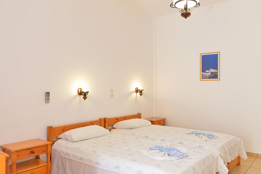 Litsa rooms in Agia Marina of Kamares