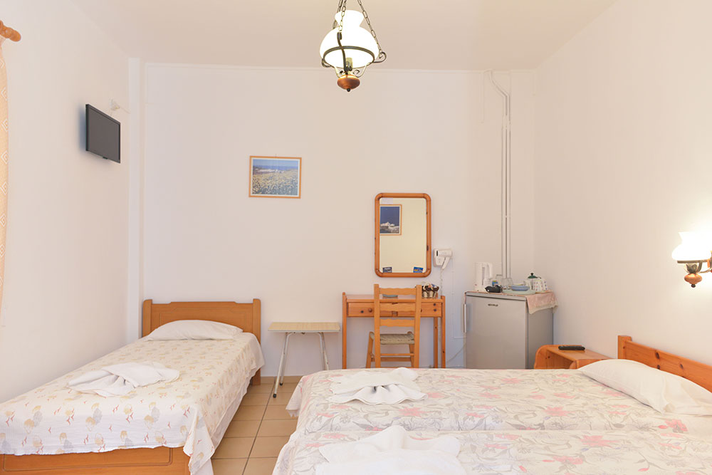 Litsa rooms in Agia Marina of Kamares