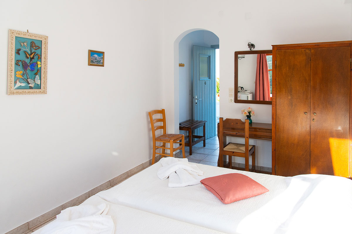 Themonia rooms in Kato Petali