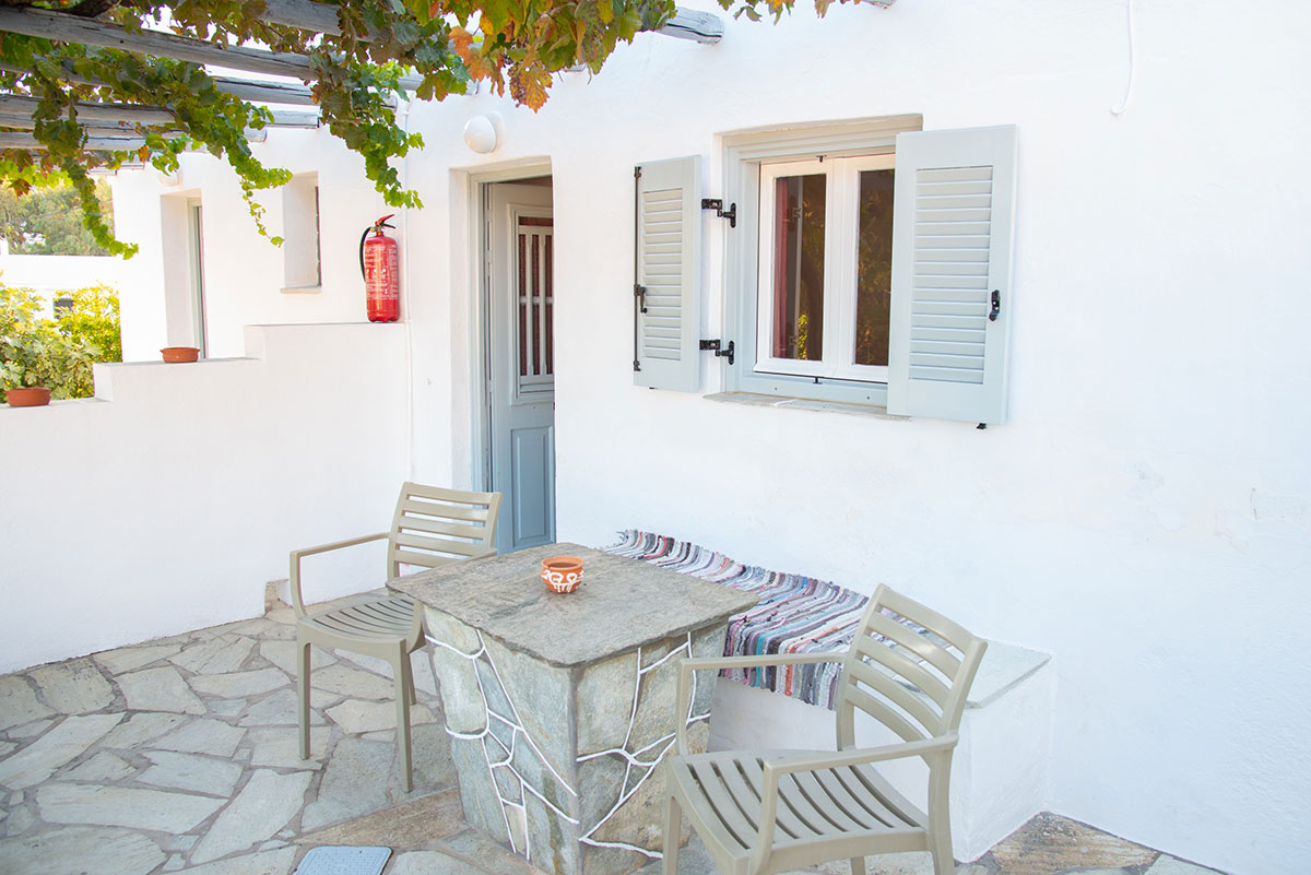 Themonia rooms in Kato Petali