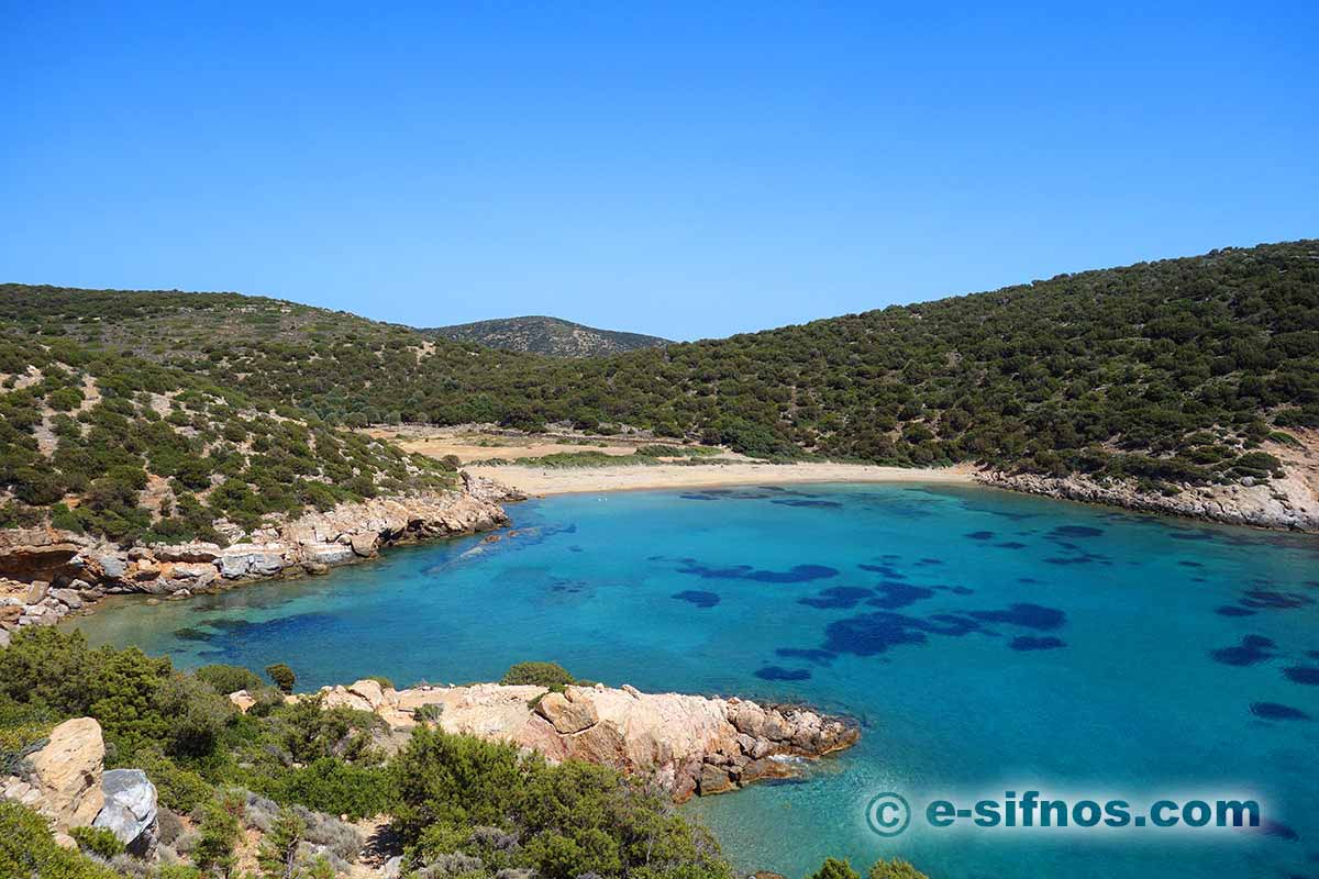 Stranden Fikiada på Sifnos