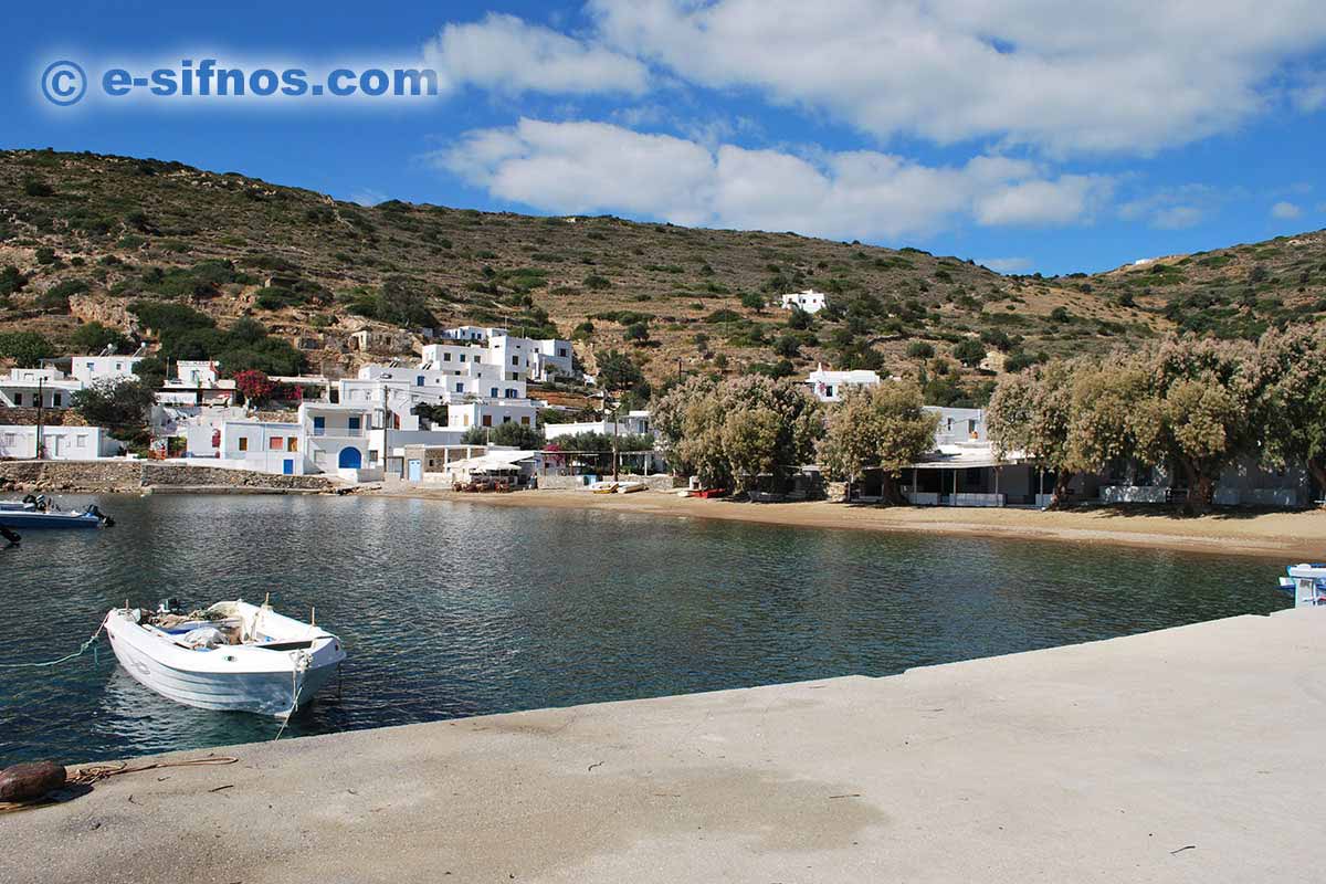 Den norra stranden i Vathi på Sifnos