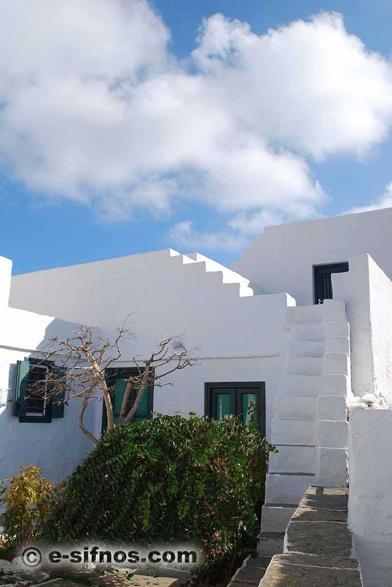 Gård till ett hus i Apollonia
