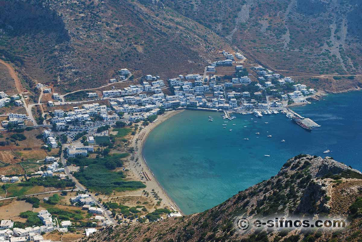 Kamares-bukten, från klostret Agios Simeon