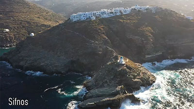 En video som visar Sifnos från ovan