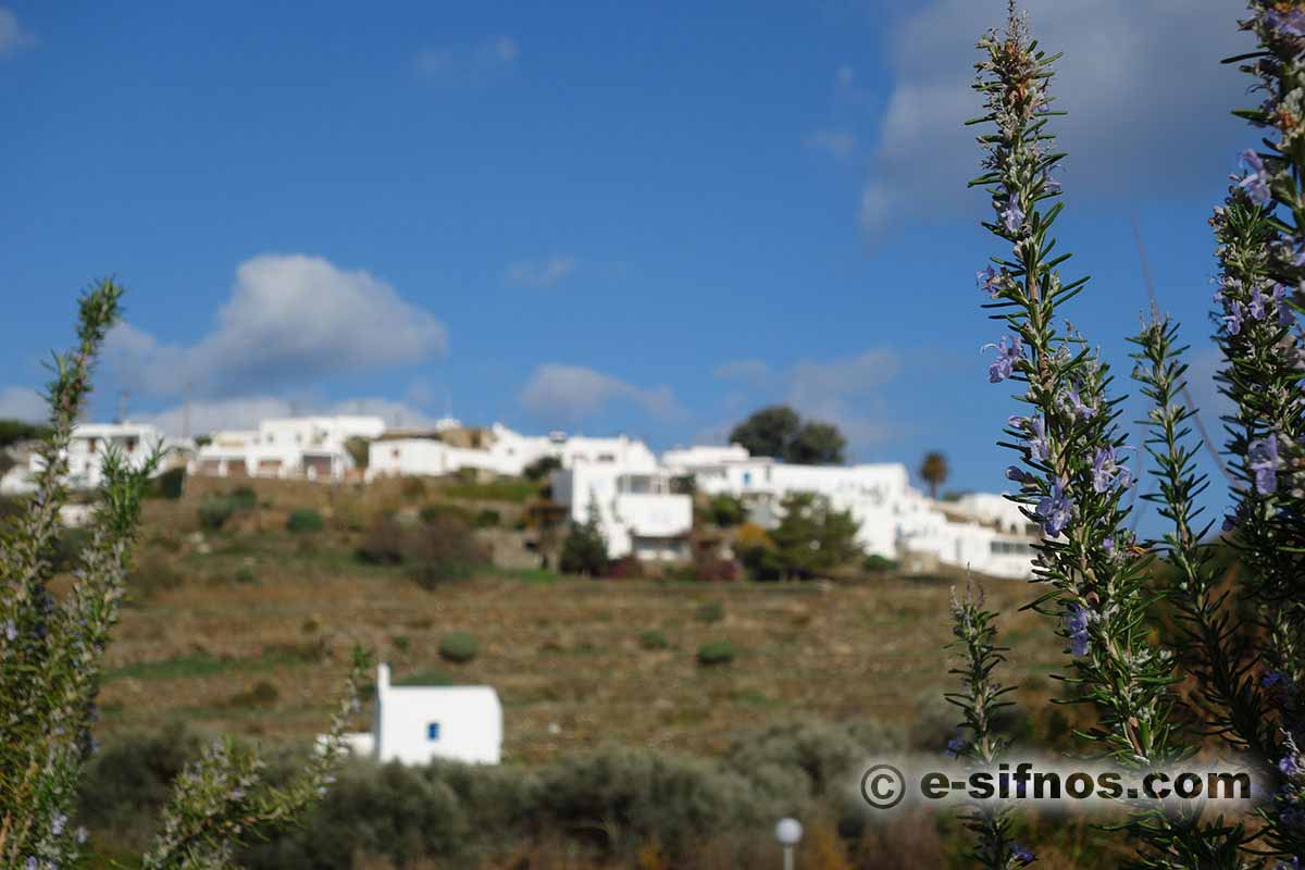 Vinterlandskap på Sifnos, med Ai Loukas i bakgrunden