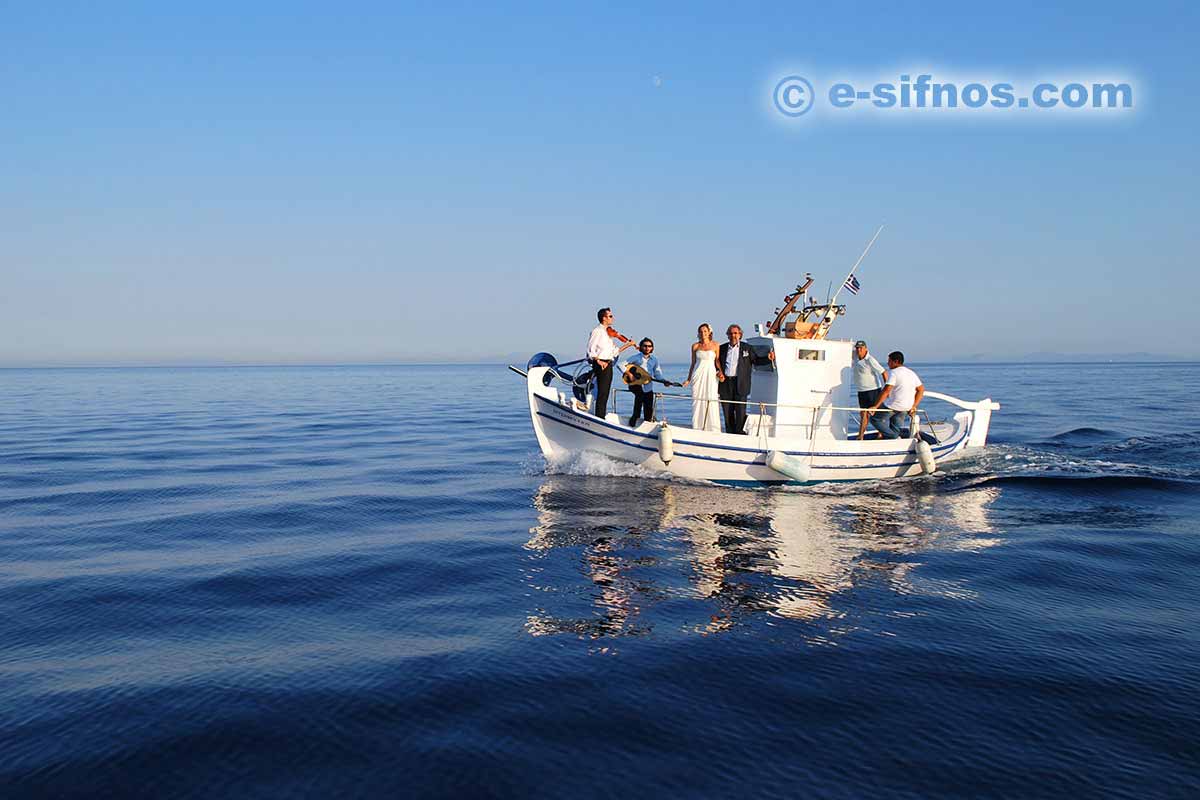 Brudtransport med traditionell fiskebåt