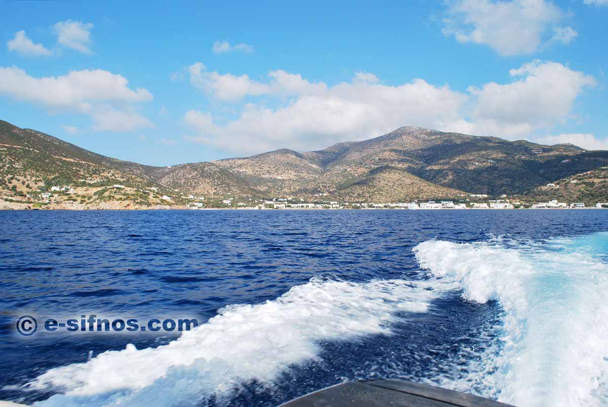 Avresa från Platis Gialos-viken på Sifnos